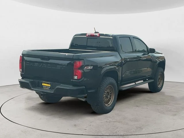 Used 2025 Black Chevrolet Z71 image 5