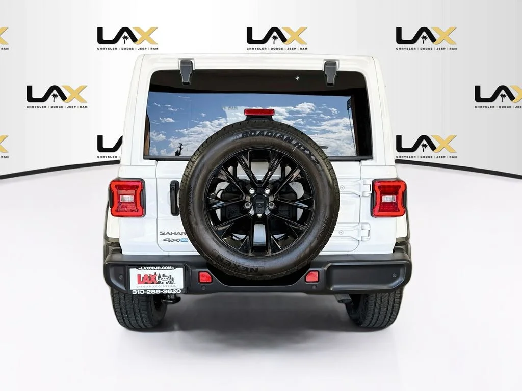 Used 2025 White Jeep Sahara 4xe image 6