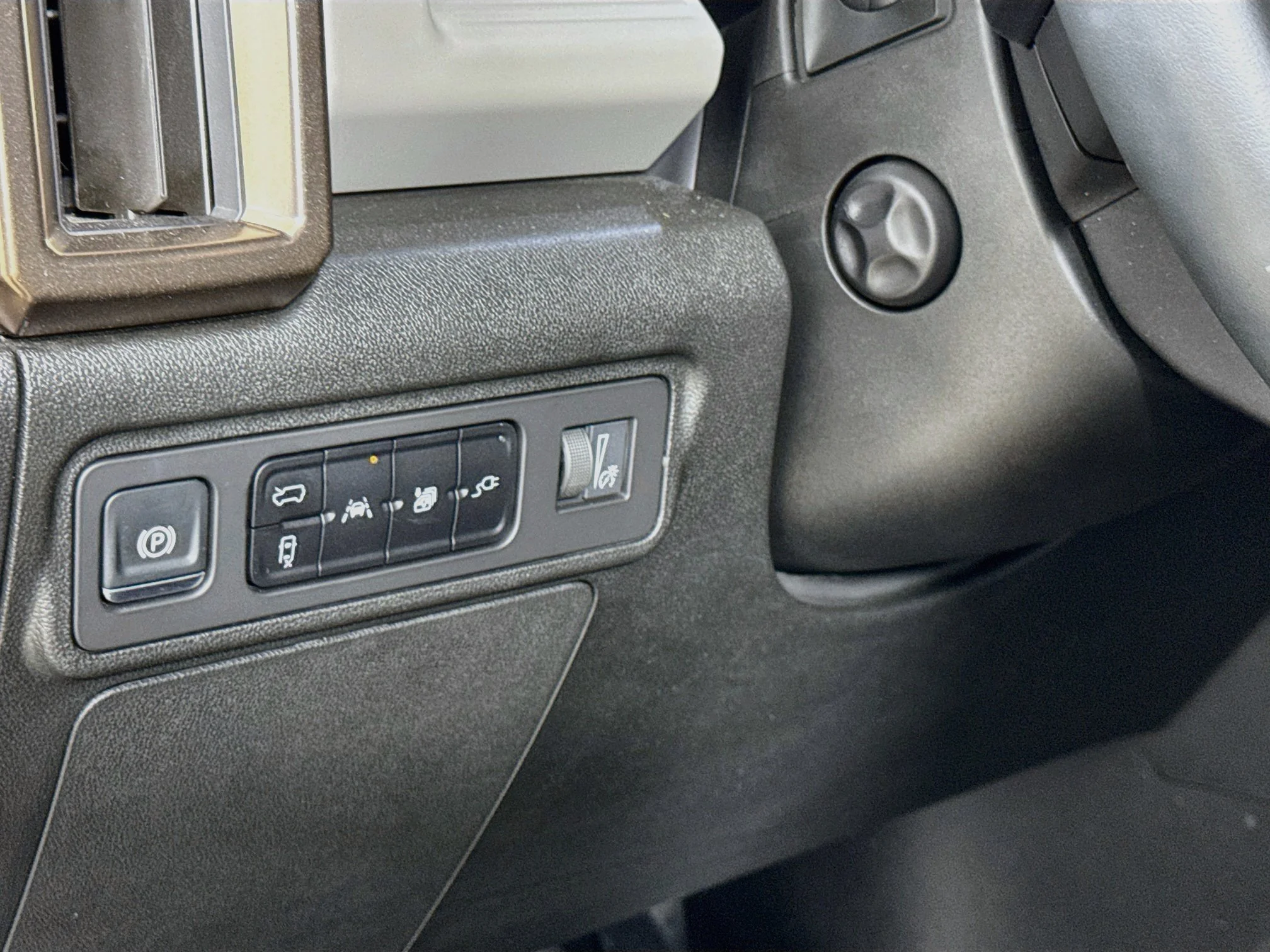 Used 2025 Interstellar White GMC 2X image 12