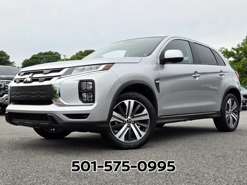 Used 2024 SILVER MITSUBISHI S 2.0 AWC image 24