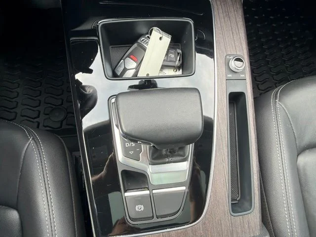 Used 2023 White Audi 45 S line Premium image 17