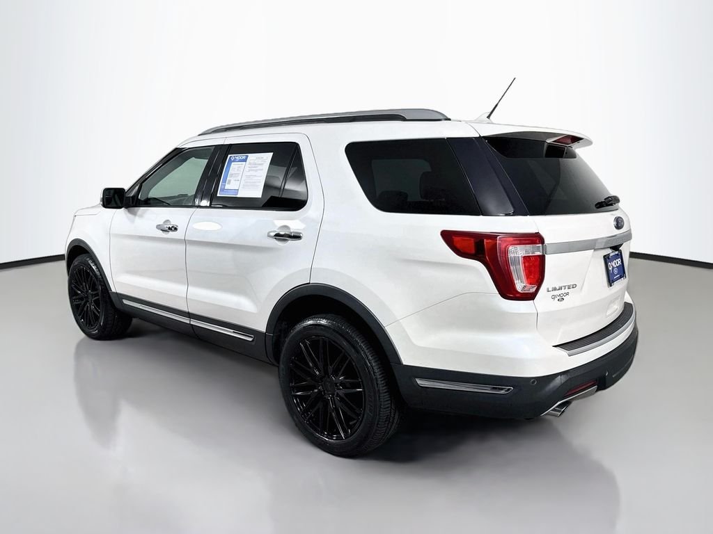 Used 2018 White Platinum Metallic Tri-Coat Ford Limited image 11