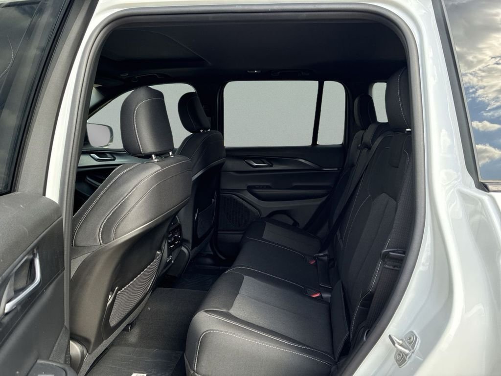 New 2025 White Jeep Laredo X image 20