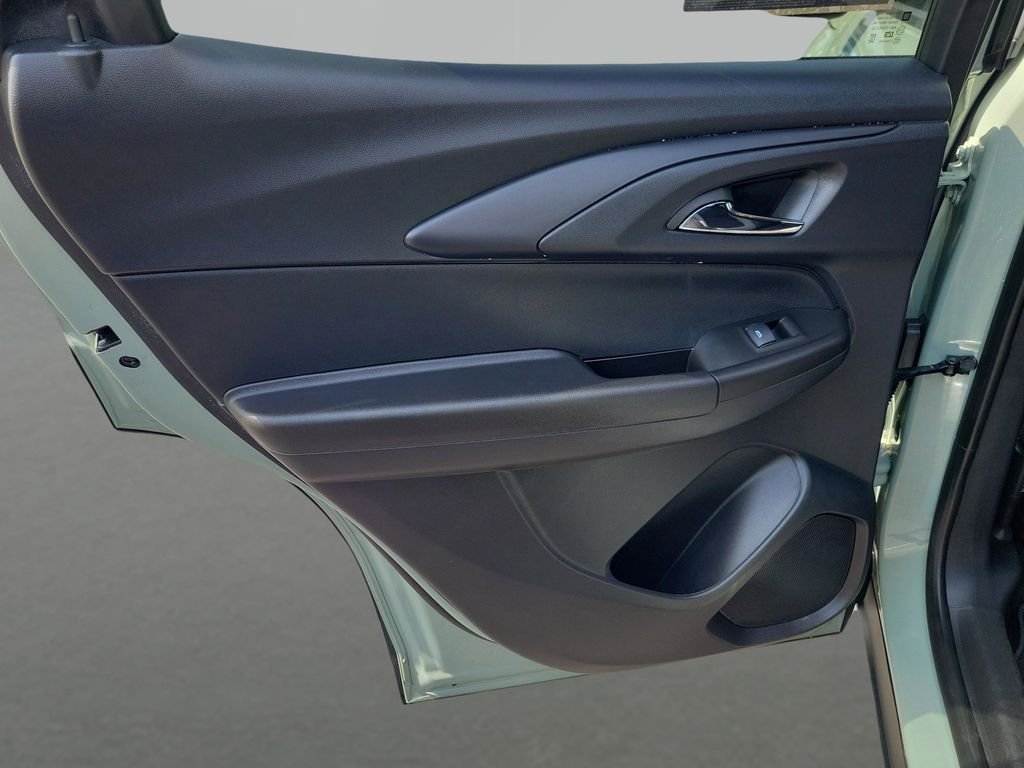 Used 2026 Green Chevrolet LT image 28
