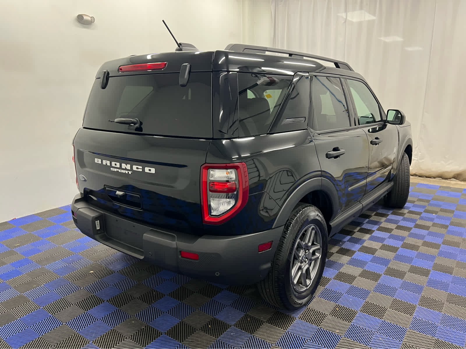 Used 2025 Shadow Black Ford Big Bend image 5