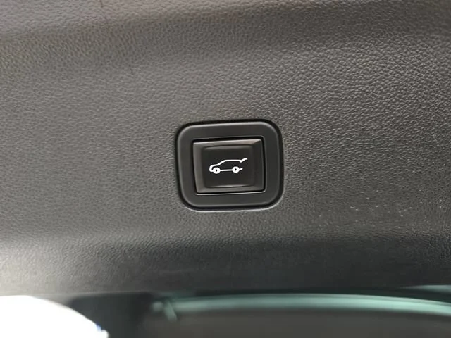 2021 Chevrolet Tahoe Z71 - Photo 18