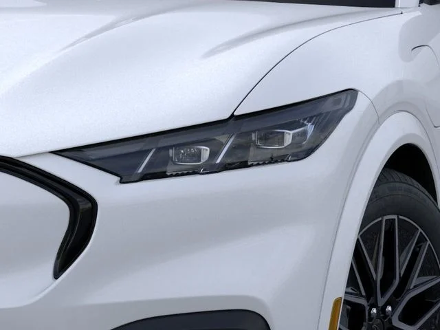 New 2026 Star White Metallic Tri-coat Ford Premium image 18