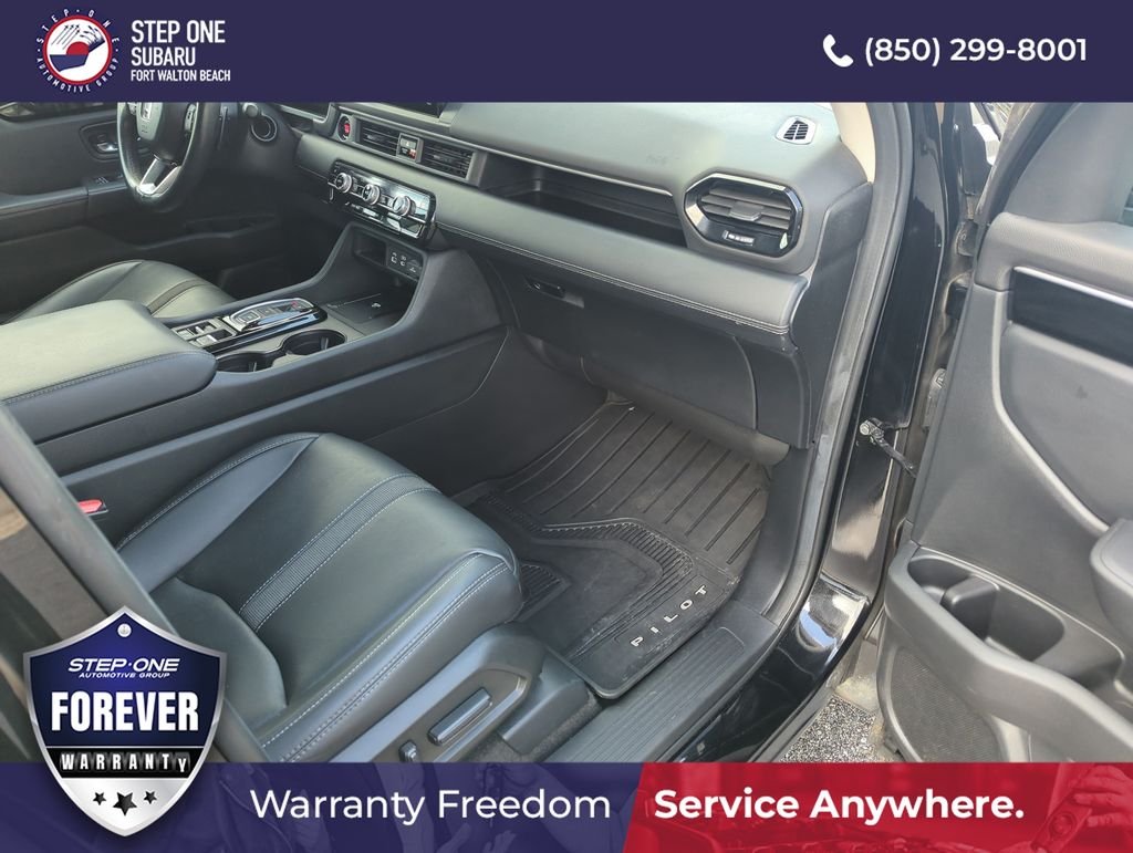 Used 2025 Black Honda EX-L image 37