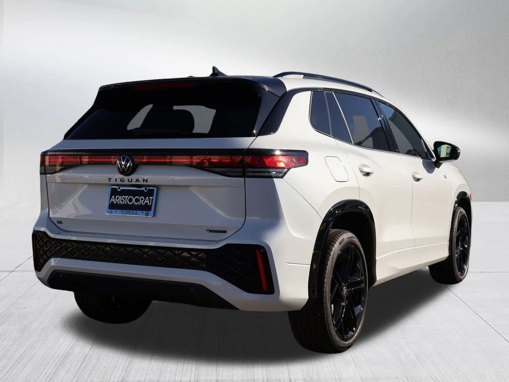 New 2026 White Volkswagen 2.0T SE R-Line Black image 21