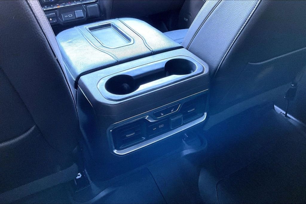 Used 2020 White GMC Denali image 23