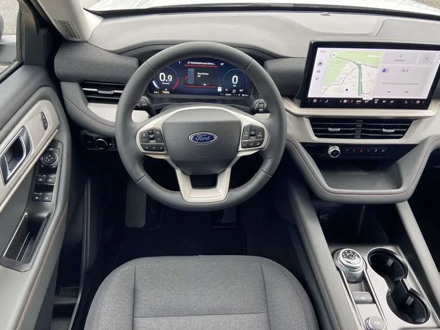 New 2026 Space White Metallic Ford Active image 9