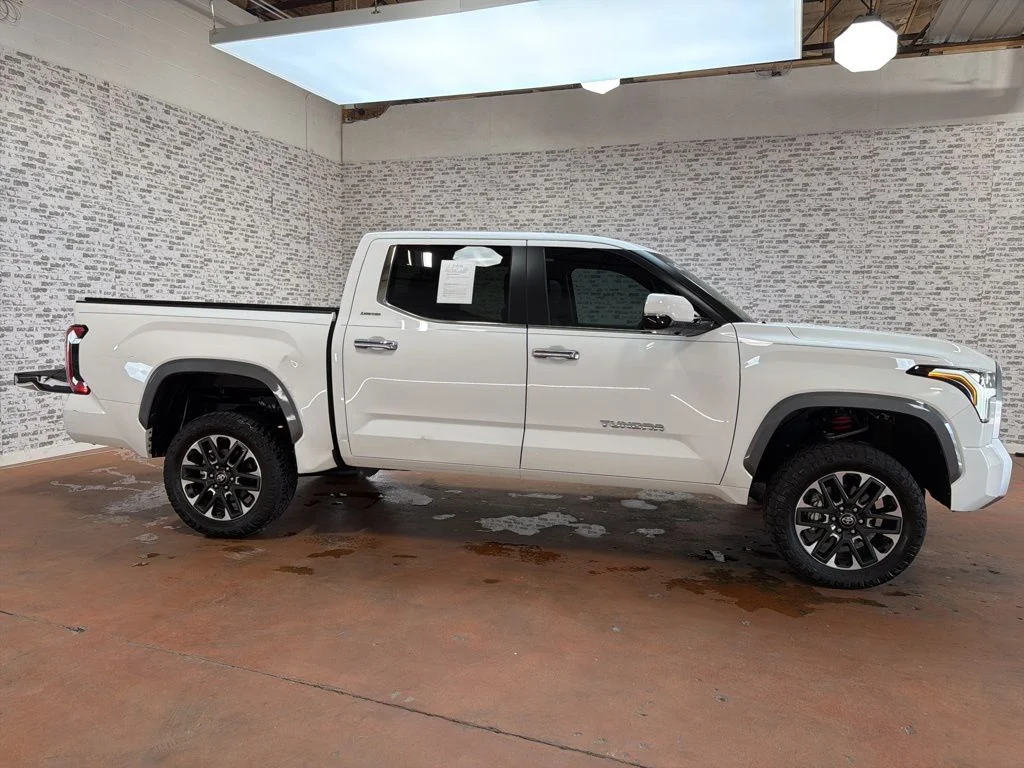 Used 2025 Ice Cap Toyota Limited image 8