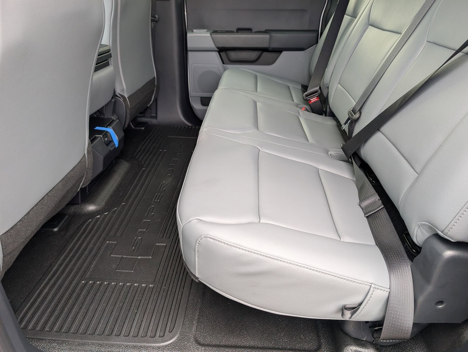 New 2026 Oxford White Ford XL image 25