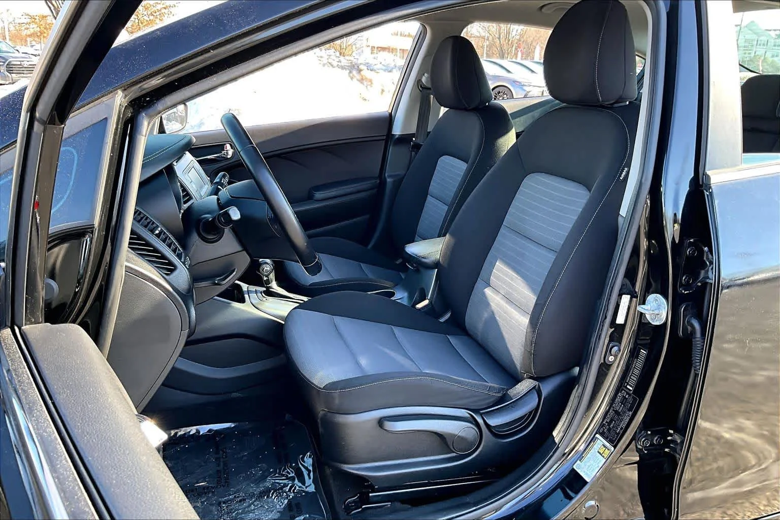Used 2016 Aurora Black Pearl Kia EX image 14