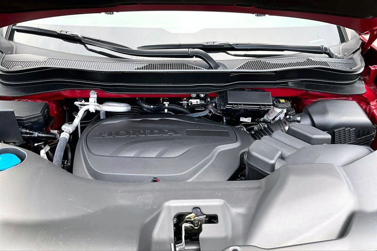 Used 2025  Honda Black Edition image 37