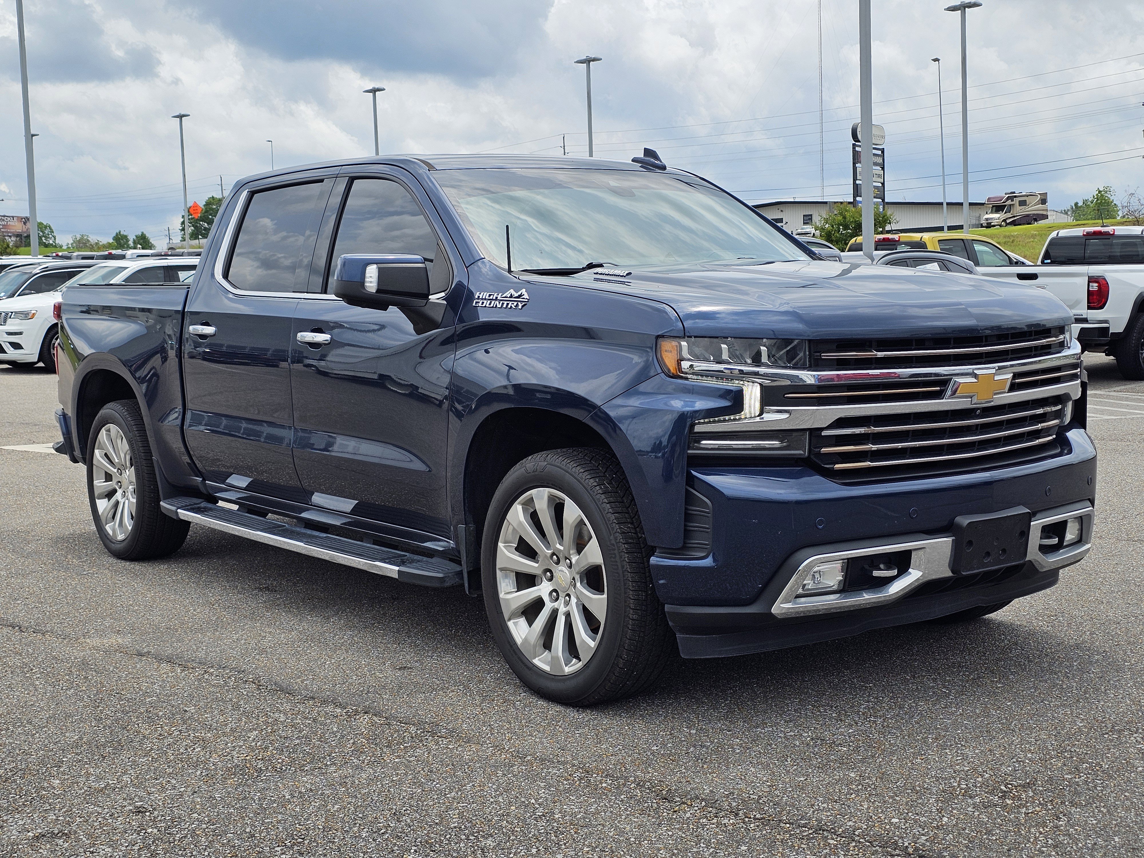Used 2021 Northsky Blue Metallic Chevrolet High Country image 5