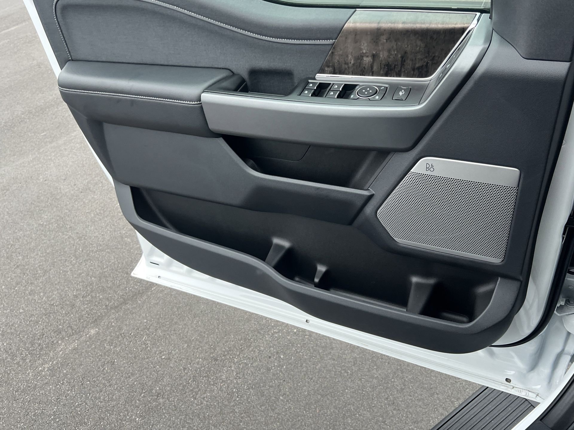 2025 Ford F-350 Super Duty Lariat - Photo 20