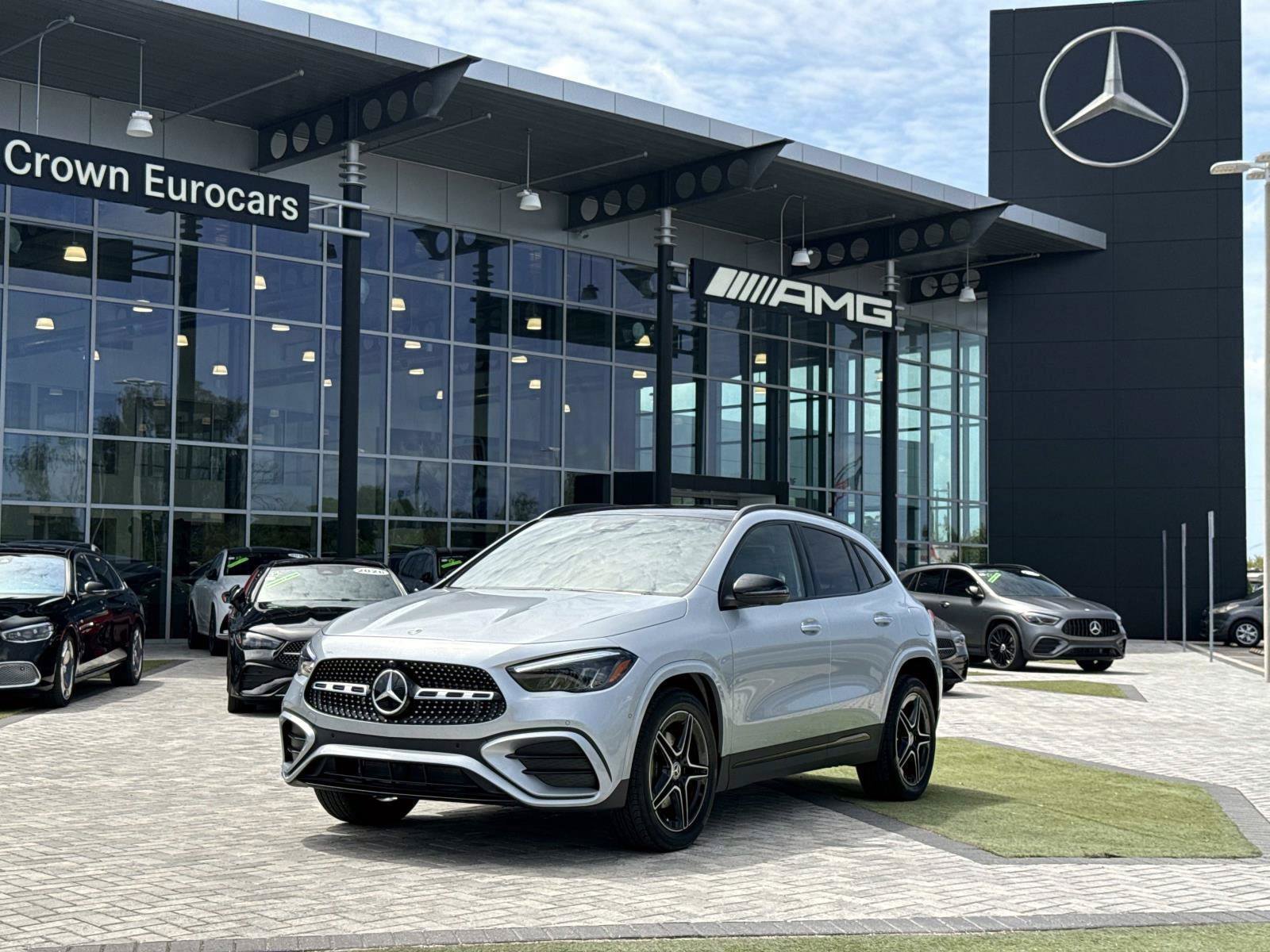 Silver Metallic 2026 Mercedes-Benz GLA SUV / Crossover Front-Wheel Drive 