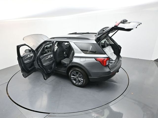 New 2026 Carbonized Gray Metallic Ford Active image 81