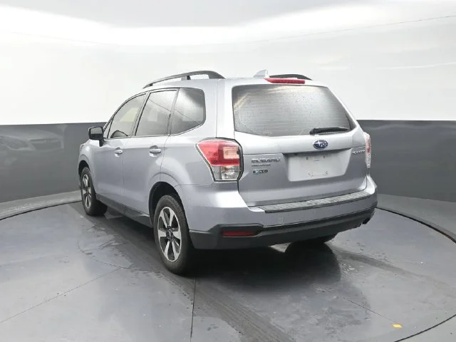 Used 2018 Silver Subaru 2.5i image 6