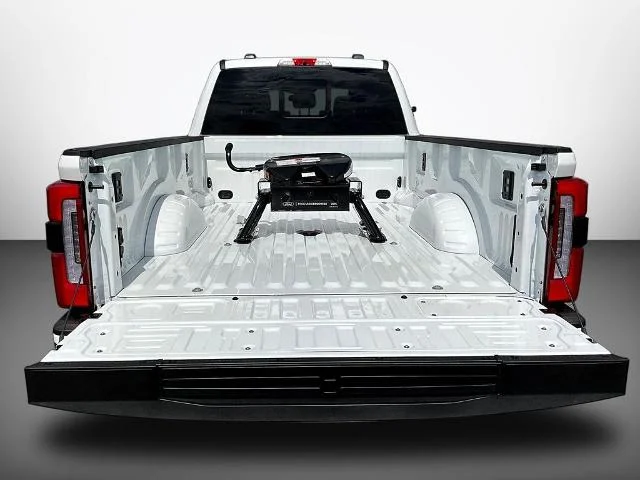 New 2026 Star White Metallic Tri-Coat Ford F-250® Platinum® image 58