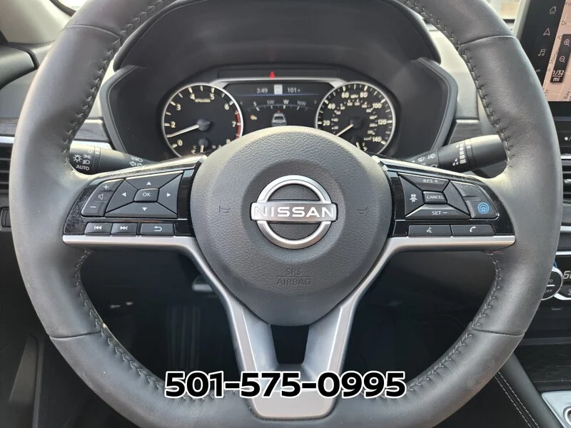 Used 2025 Super Black NISSAN SL FWD image 29