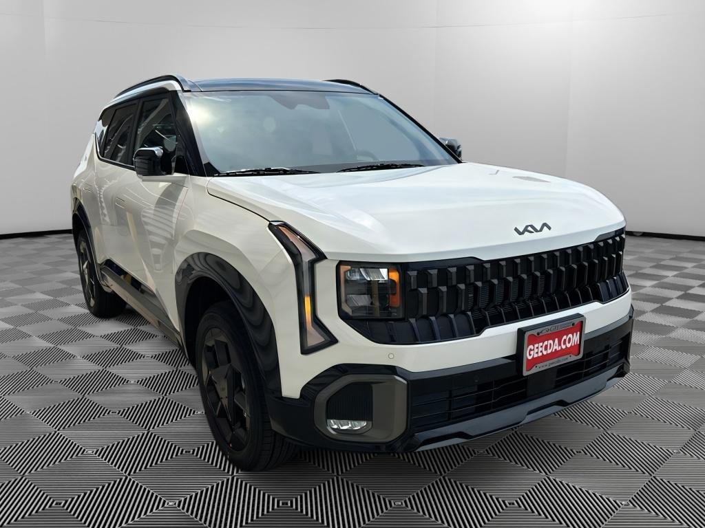 New 2027 Snow White Pearl Kia X-Line S image 3