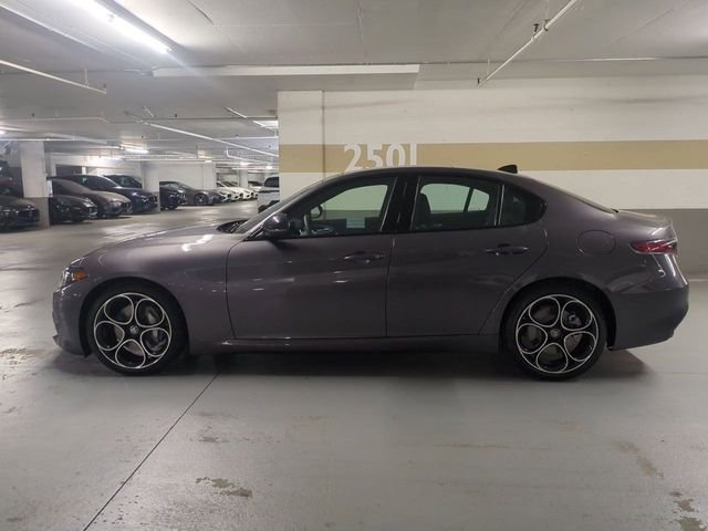 2025 Alfa Romeo Giulia Base - Photo 4