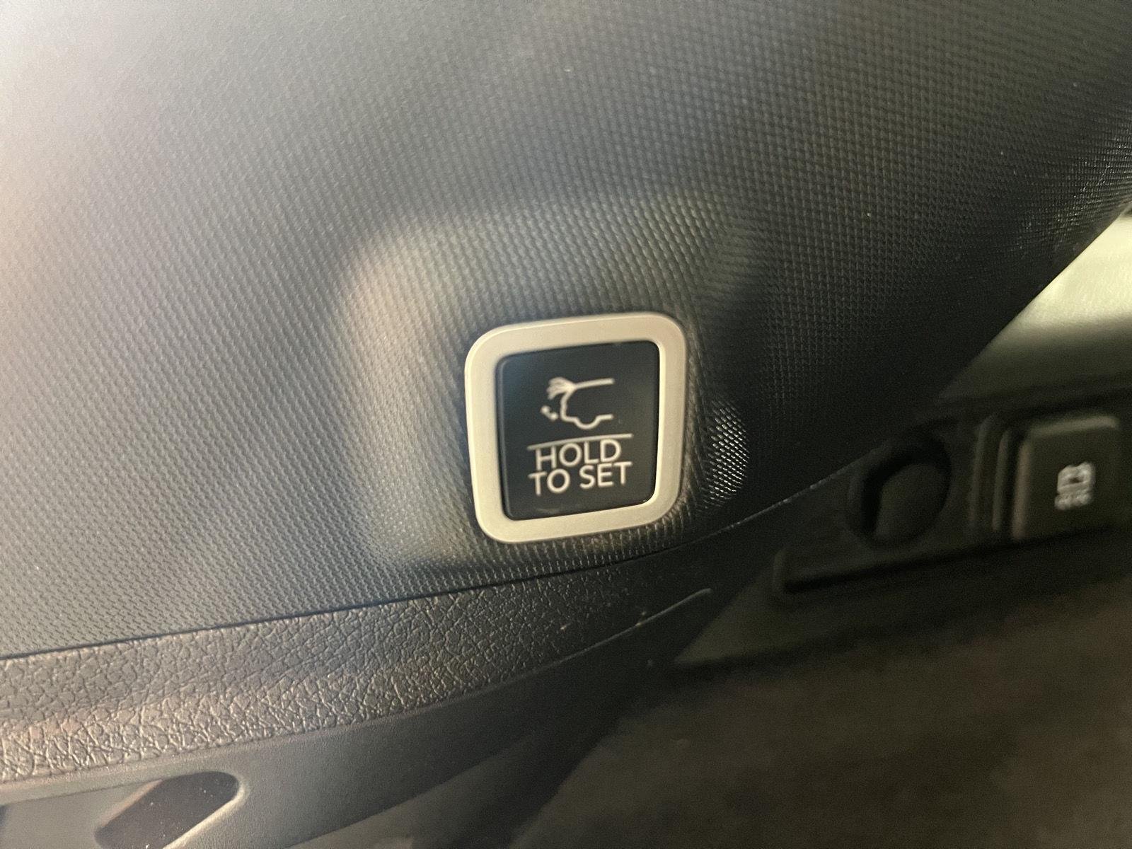 Used 2023 Velvet Red Pearlcoat Jeep Summit image 24