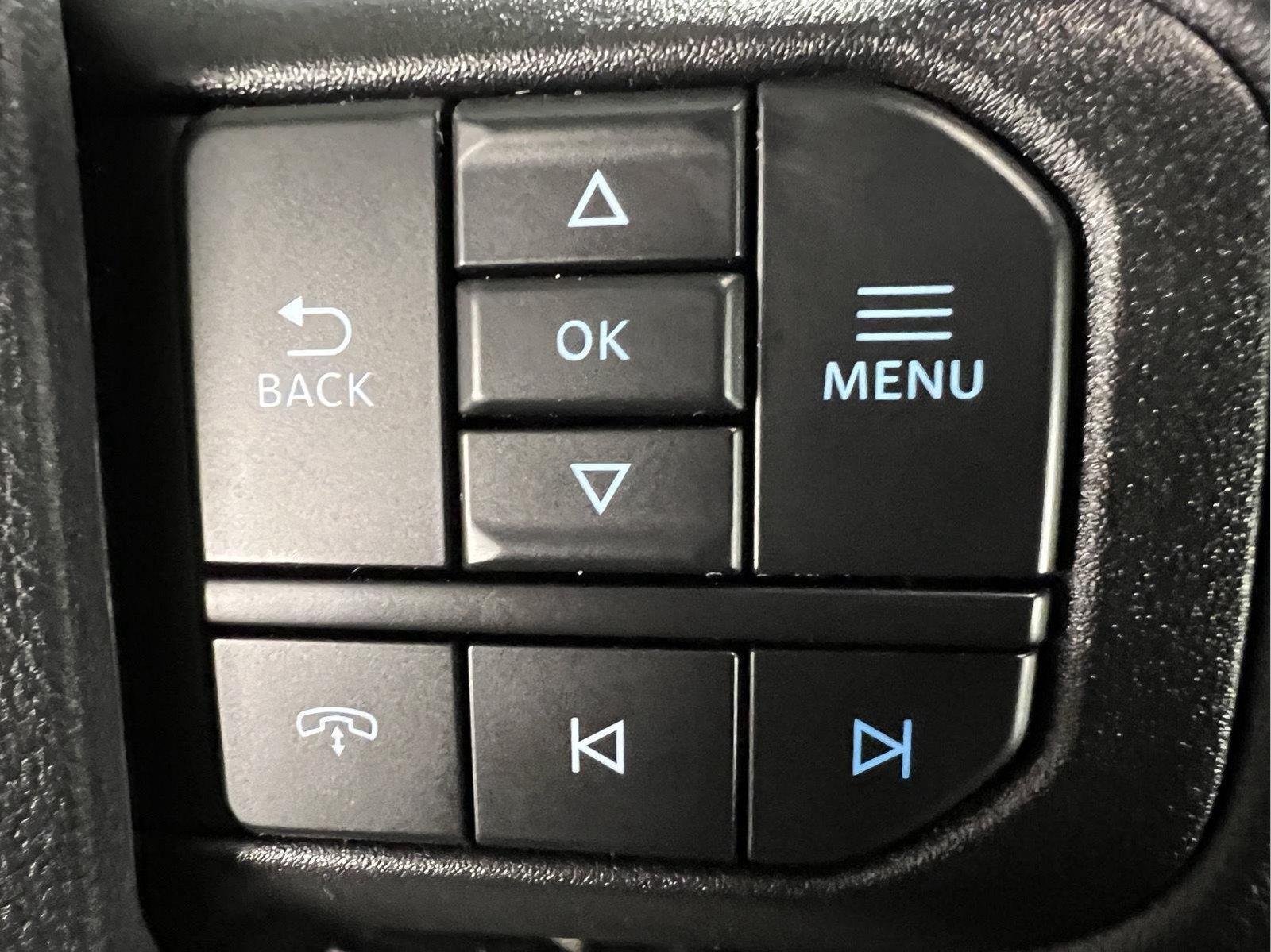New 2026 Oxford White Ford F-250® XL image 28
