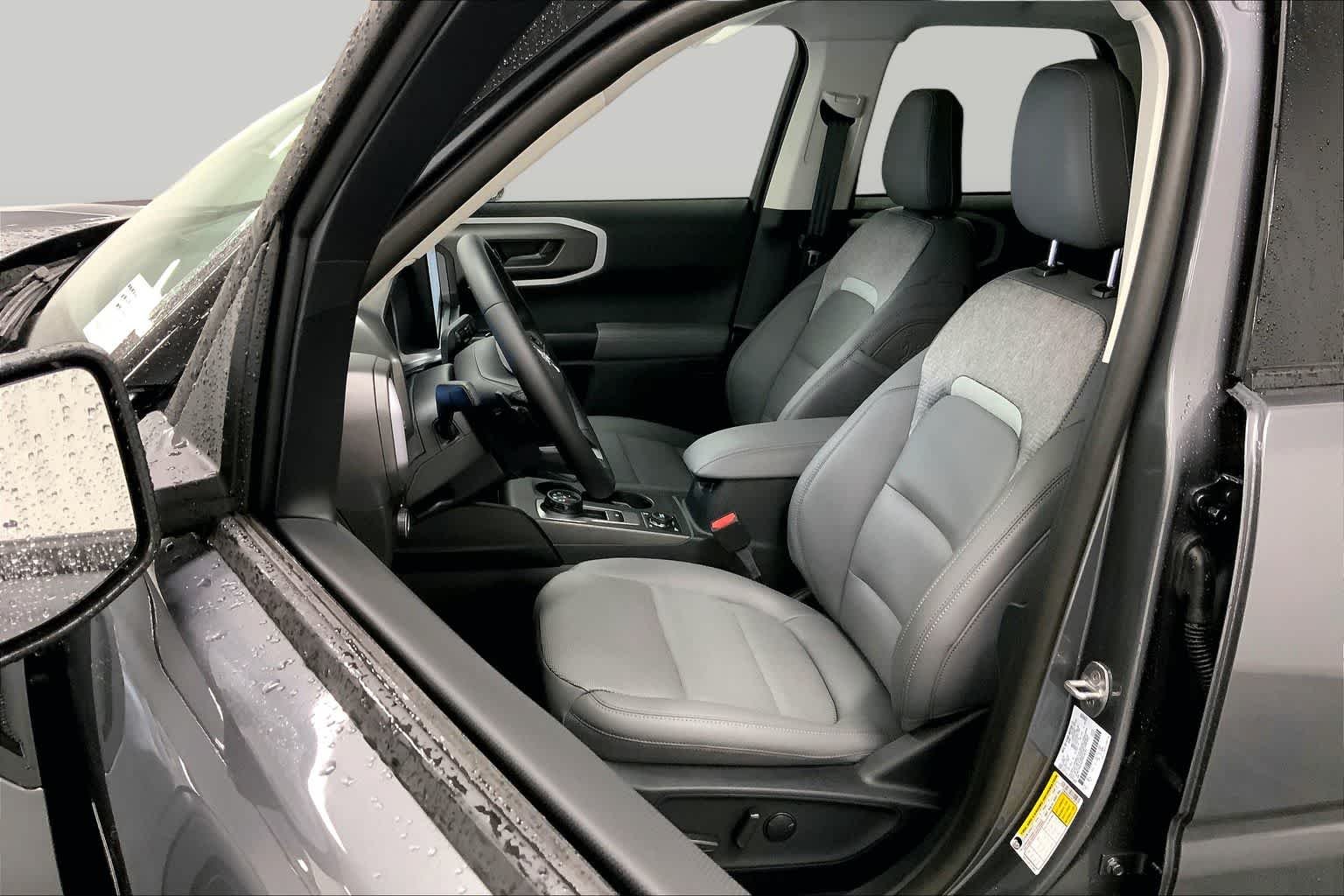 New 2026 Carbonized Gray Metallic Ford Badlands® image 8