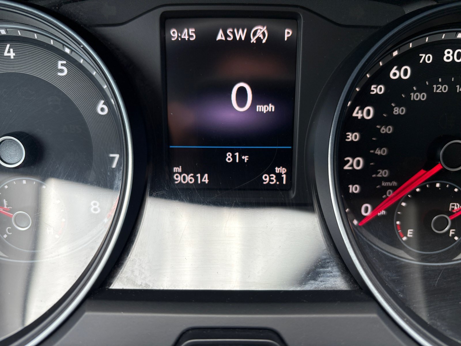 Used 2019 Deep Black Pearl Volkswagen 3.6L V6 SE w/Technology image 2