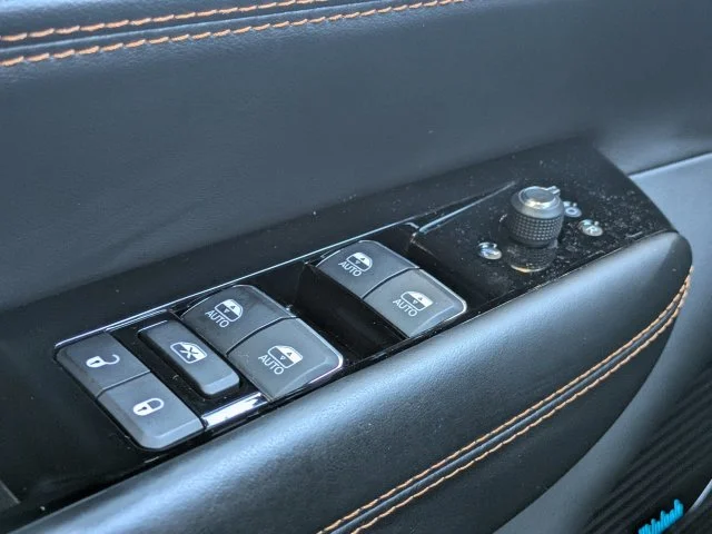 Certified Used 2025 Diamond Black Jeep Series III image 26