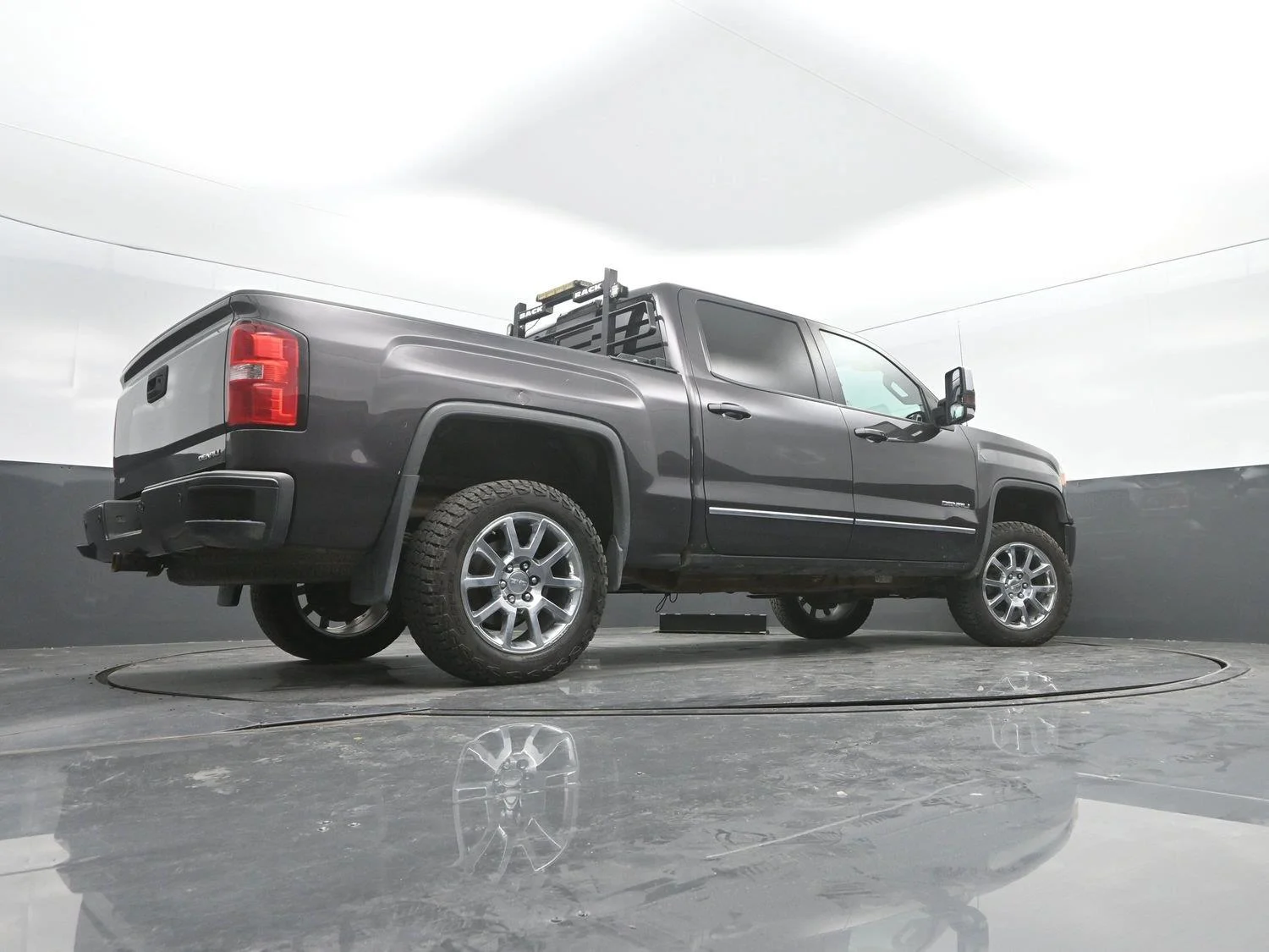 Used 2014 Iridium Metallic GMC Denali image 33