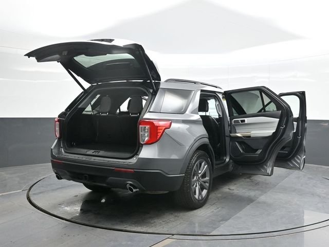Used 2021 Gray Ford XLT image 29