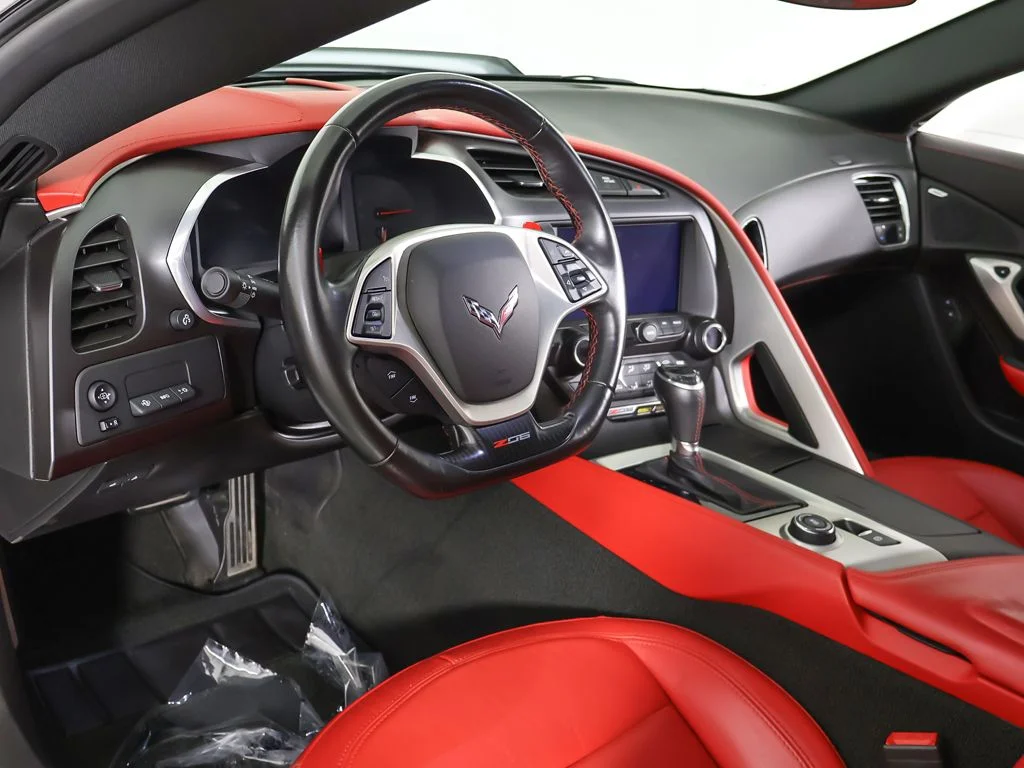 Used 2017 Arctic White Chevrolet Z06 image 25