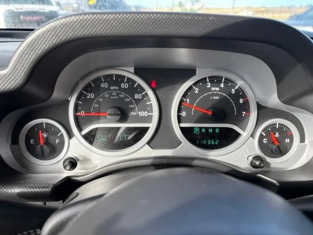 Used 2007 Green Jeep Sahara image 26