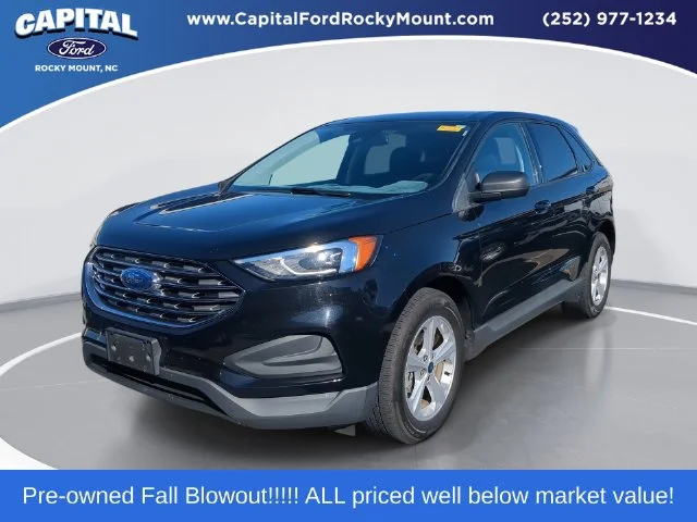 Used 2020 Black Ford SE image 1