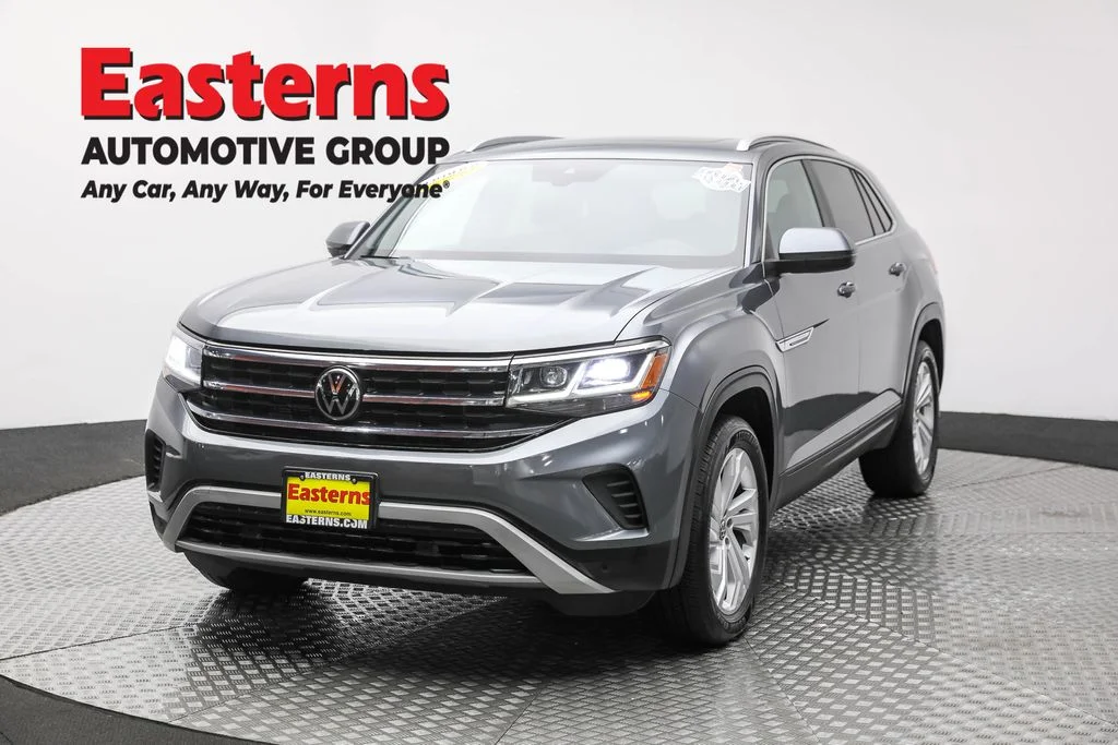 Used 2021 Gray Volkswagen 2.0T SEL image 1