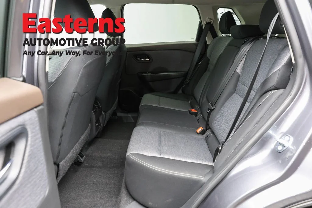 Used 2023 Gray Nissan SV image 21