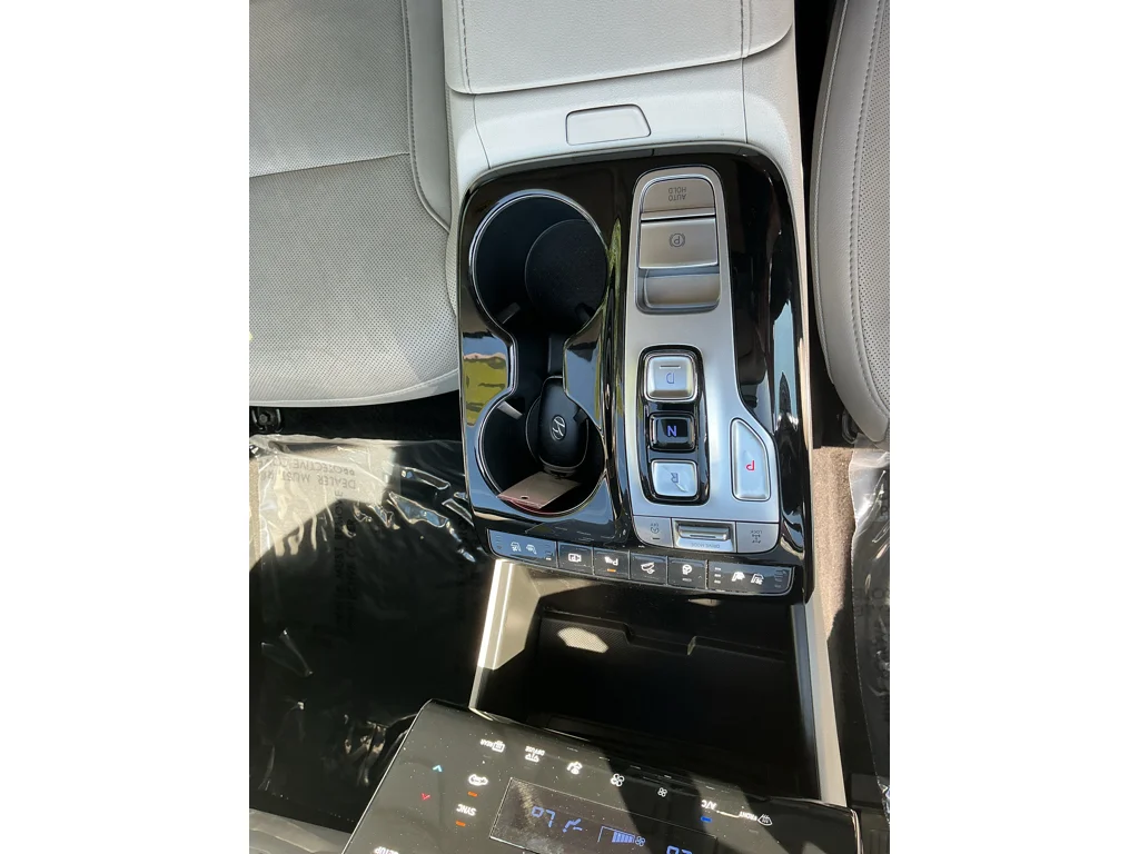 Used 2024 Intense Blue Hyundai Limited image 12