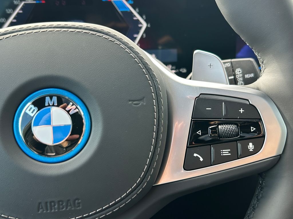 New 2026 Tanzanite Blue II Metallic BMW xDrive50e image 20