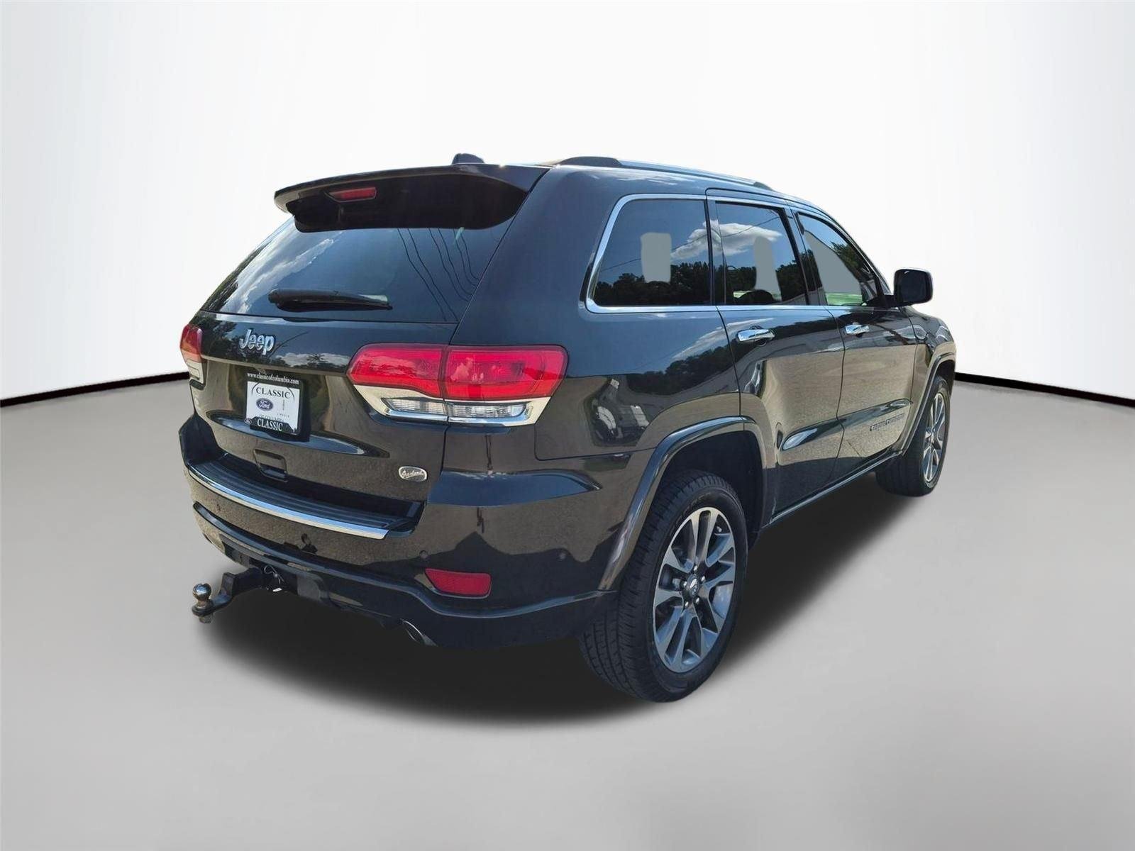 Used 2017 Walnut Brown Metallic Clearcoat Jeep Overland image 5