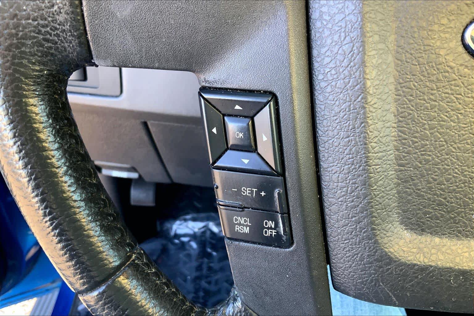 Used 2014 Blue Flame Metallic Ford XLT image 22