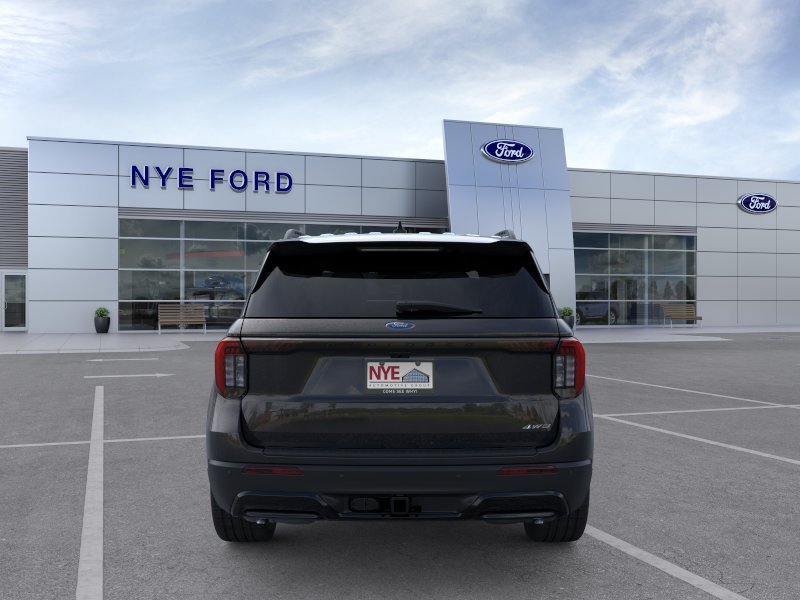 New 2026 Agate Black Metallic Ford ST-Line image 6