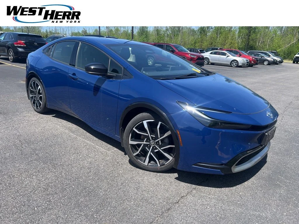 2024 Toyota Prius Prime's photo