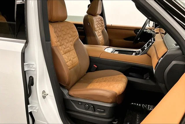 2025 Nissan Armada Platinum Reserve - Photo 8