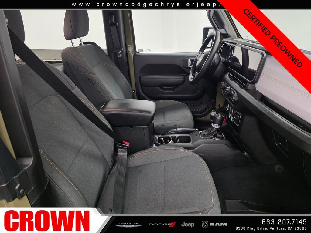 Certified Used 2025  Jeep Sport image 12