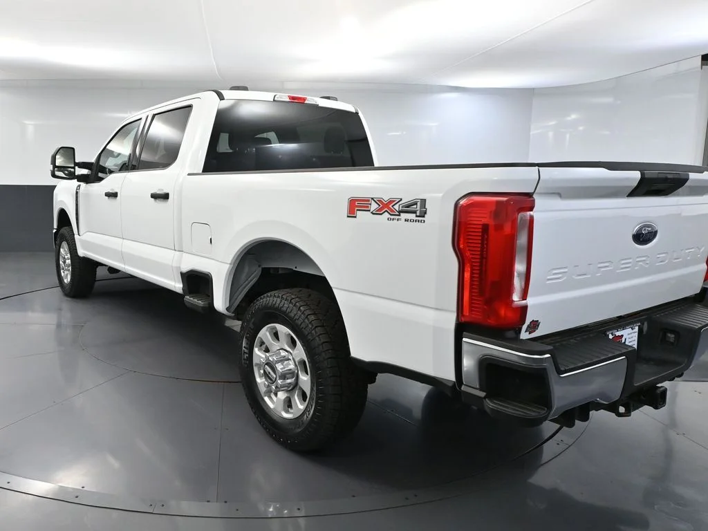 2023 Ford F-250 Super Duty XLT - Photo 9