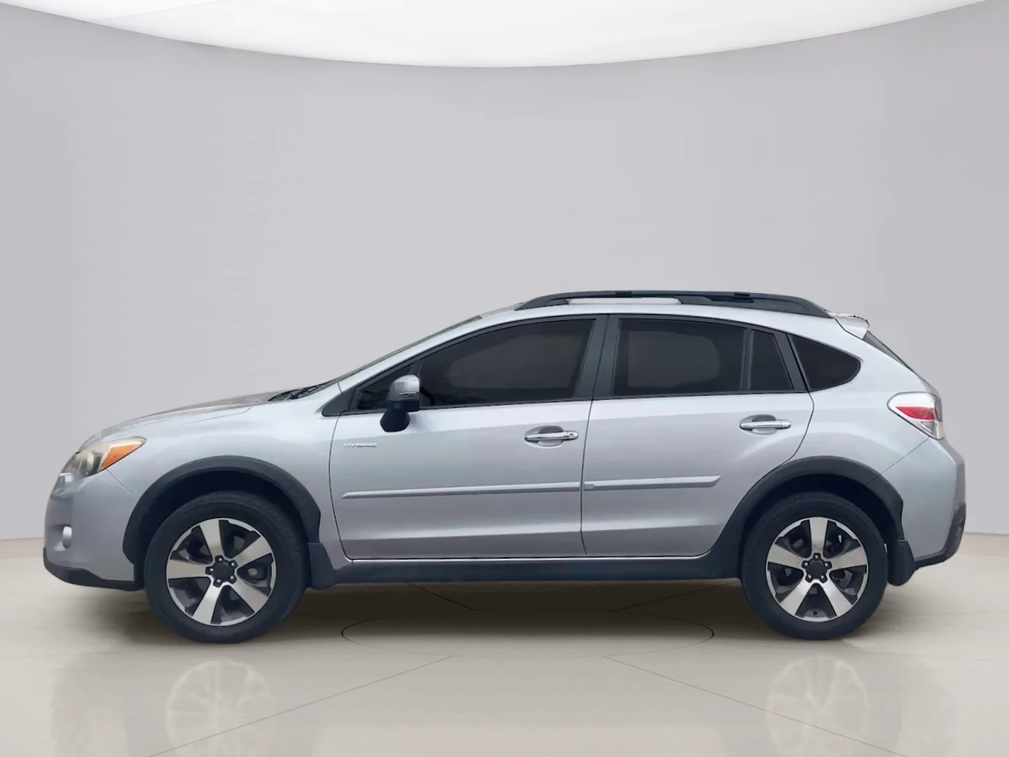 Used 2014 Silver Subaru 2.0I TOURING image 2